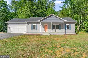 54 Bay Pointe Dr, Montross, VA 22520 - Photo 1