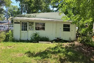 1114 Lossing Ave, Colonial Beach, VA 22443 - Photo 1