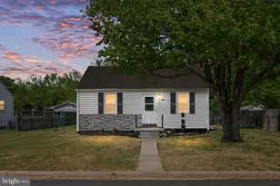305 Locust Ave, Colonial Beach, VA 22443 - Photo 1