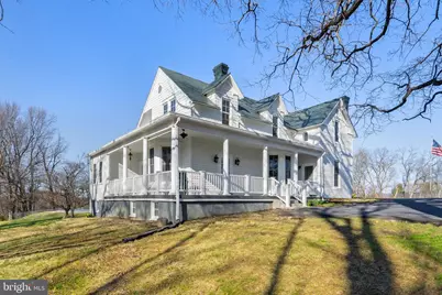 1521 N Royal Avenue, Front Royal, VA 22630 - Photo 1