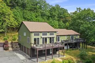 1195 Applewood Dr, Front Royal, VA 22630 - Photo 1