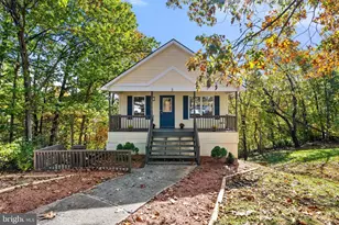 5 Crestview Dr, Front Royal, VA 22630 - Photo 1