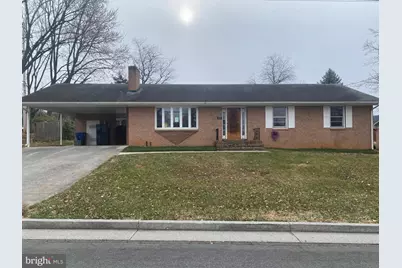 733 E Stonewall Drive, Front Royal, VA 22630 - Photo 1