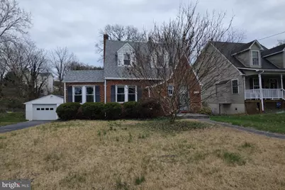 411 Kerfoot Avenue, Front Royal, VA 22630 - Photo 1