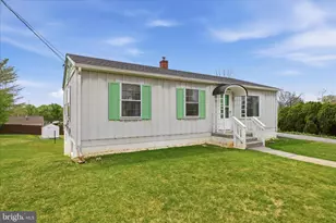 814 W 15th St, Front Royal, VA 22630 - Photo 1