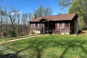 267 Red Robin Ln, Linden, VA 22642 - Photo 1