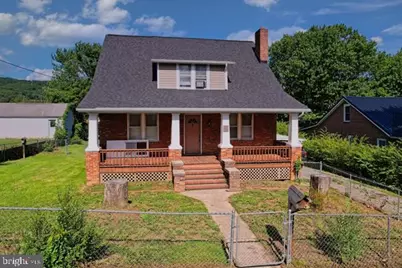 125 Pine Street, Petersburg, WV 26847 - Photo 1