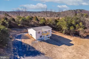 369 Paso Fino Dr, Augusta, WV 26704 - Photo 1