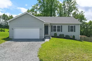 141 Hampshire House Dr, Yellow Spring, WV 26865 - Photo 1