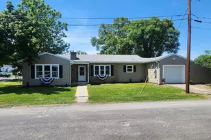 412 Everett Pl, Romney, WV 26757 - Photo 1