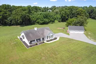 117 Mount Vernon Dr, Charles Town, WV 25414 - Photo 1