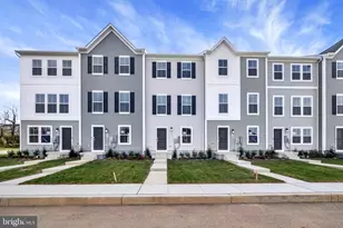 62 White Violet Wy, Kearneysville, WV 25430 - Photo 1