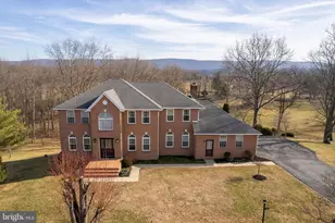 365 Runnymede Dr, Charles Town, WV 25414 - Photo 1