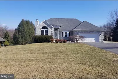 96 Chestnutwood Way, Harpers Ferry, WV 25425 - Photo 1