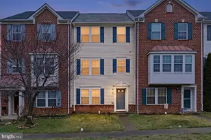563 Lord Fairfax St, Charles Town, WV 25414 - Photo 1