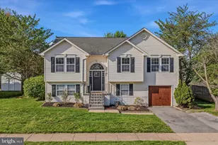 131 Northwinds Dr, Charles Town, WV 25414 - Photo 1