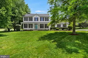 494 Pleasant Valley Dr, Charles Town, WV 25414 - Photo 1