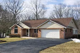 102 Spinnaker Ct, Ridgeley, WV 26753 - Photo 1