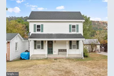 739 Harrison Avenue, Berkeley Springs, WV 25411 - Photo 1