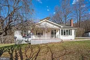 159 Mountain Laurel Dr, Berkeley Springs, WV 25411 - Photo 1