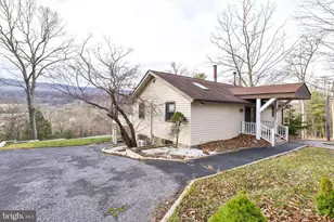 547 Mawani Village Ln, Berkeley Springs, WV 25411 - Photo 1