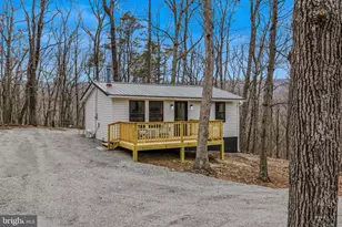 830 Wisteria Ln, Berkeley Springs, WV 25411 - Photo 1