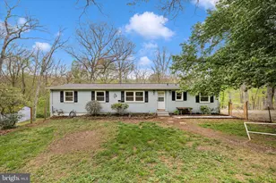 360 Bernice Dr, Hedgesville, WV 25427 - Photo 1