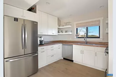 24981 Blue Ridge Pkwy, Vesuvius, VA 24483 - Photo 21