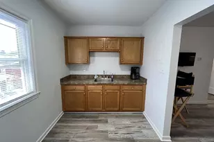 301 SW 7th St, Charlottesville, VA 22903 - Photo 9