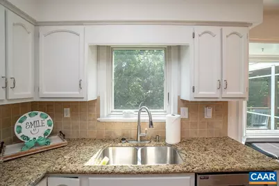 1712 Hearthglow Ln, Charlottesville, VA 22901 - Photo 17