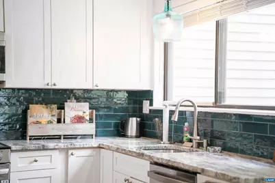 1236 Chatham Rdg, Charlottesville, VA 22901 - Photo 9