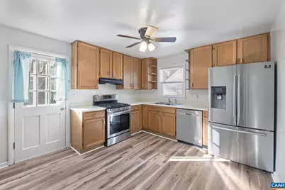 1610 Center Ave, Charlottesville, VA 22903 - Photo 9