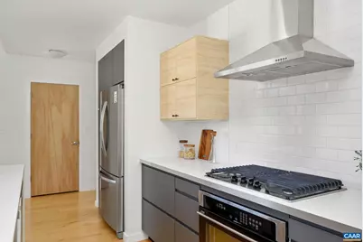 1130 E High St #J, Charlottesville, VA 22902 - Photo 5