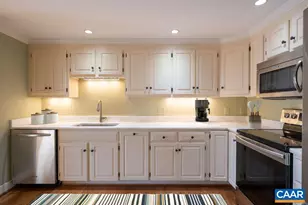 253 E Jefferson St, Charlottesville, VA 22902 - Photo 7