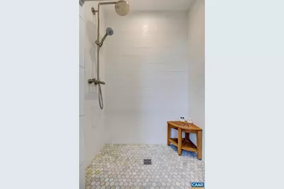 550 Water St #201, Charlottesville, VA 22902 - Photo 25