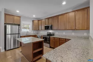 1610 Kempton Pl, Charlottesville, VA 22911 - Photo 15