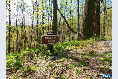 16903 Blue Ridge Pkwy, Lyndhurst, VA 22952 - Photo 7