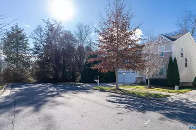 1578 Burgundy Ln, Charlottesville, VA 22911 - Photo 3