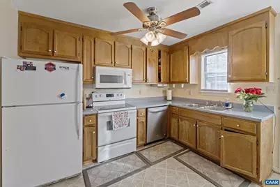 2319 Finch Ct, Charlottesville, VA 22911 - Photo 19