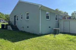 5677 Myrtle St, Crozet, VA 22932 - Photo 7