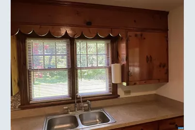 1320 Avon St, Charlottesville, VA 22902 - Photo 9