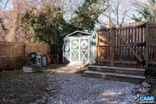 349 NW 10th St, Charlottesville, VA 22903 - Photo 37