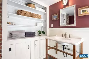 349 NW 10th St, Charlottesville, VA 22903 - Photo 27