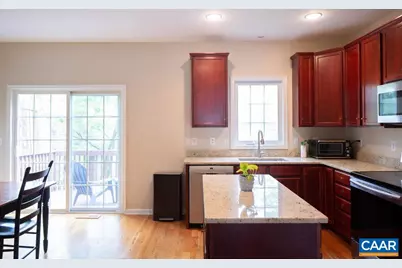 139 Old Fifth Cir, Charlottesville, VA 22903 - Photo 5