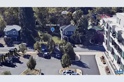 909 West St, Charlottesville, VA 22903 - Photo 3