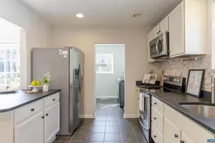 324 NW 8th St, Charlottesville, VA 22903 - Photo 7