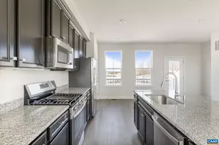 36 Iron Horse Ln, Fishersville, VA 22939 - Photo 17