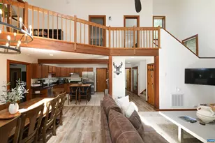 278 E Catoctin Dr, Wintergreen Resort, VA 22967 - Photo 15