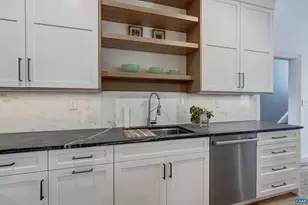 1126 Cambridge Hill Ln, Keswick, VA 22947 - Photo 27