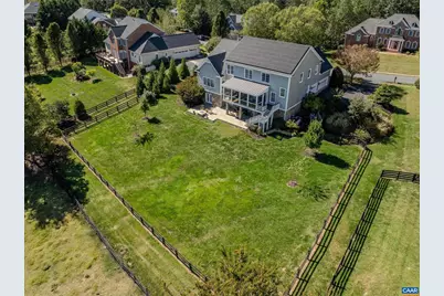 1126 Cambridge Hill Ln, Keswick, VA 22947 - Photo 5